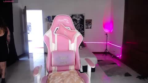 Manuela3 online show from 13, 3, 2026