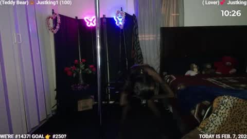 Snapshot of ms_waterworks chatting on 9, 2, 2025 DaPussyFairy online show from 9, 2, 2025