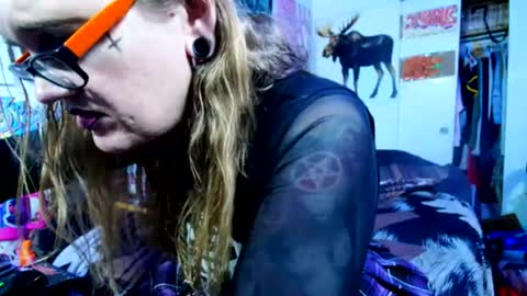 Snapshot of mscuntyluxxe chatting on 25, 6, 2026 Cunty Luxxe online show from 25, 6, 2026