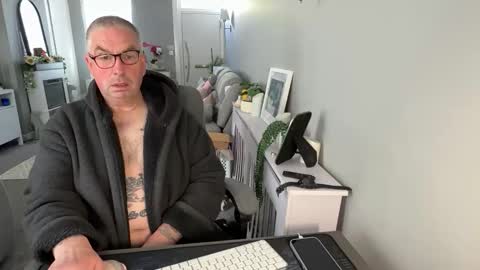 Snapshot of mtb1697 chatting on 13, 5, 2026 mtb1697 online show from 13, 5, 2026
