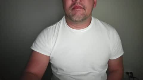 Snapshot of mtman5 chatting on 25, 11, 2025 mtman5 online show from 25, 11, 2025