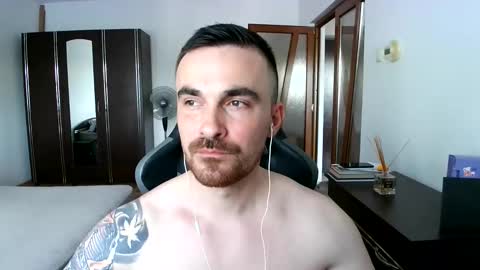 Snapshot of mu5clemania chatting on 24, 5, 2026 Victor online show from 24, 5, 2026
