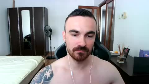 Snapshot of mu5clemania chatting on 14, 7, 2026 Victor online show from 14, 7, 2026