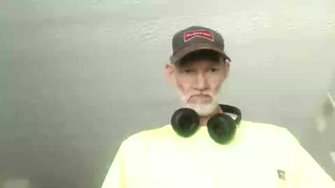 Snapshot of mullinfloggin79 chatting on 9, 7, 2026 mullinfloggin79 online show from 9, 7, 2026