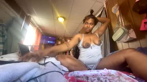 mumnxdor online show from 17, 4, 2026
