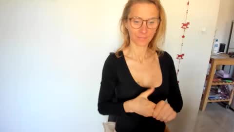 LOVELY JULIA  Peter DAY online show from 24, 3, 2026