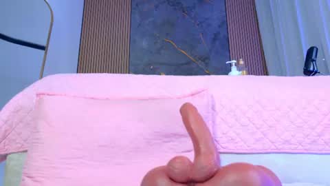 Snapshot of muriel_belovv chatting on 28, 7, 2026 Tell me Sofi online show from 28, 7, 2026