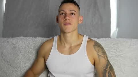 muscle_king_cum online show from 4, 11, 2025