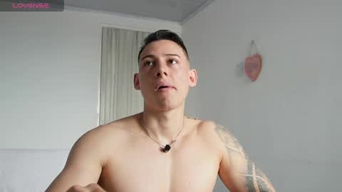 Snapshot of muscle_king_cum chatting on 22, 4, 2026 muscle_king_cum online show from 22, 4, 2026