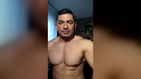 Snapshot of musclebredon chatting on 12, 6, 2026 BRENDON online show from 12, 6, 2026