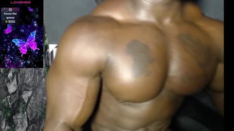 musclegod23 online show from 18, 1, 2025