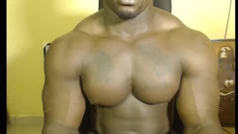 musclegod23 online show from 10, 2, 2025