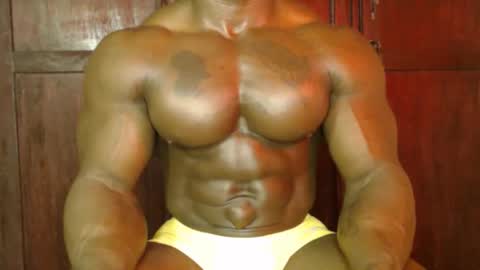 musclegod23 online show from 21, 10, 2025