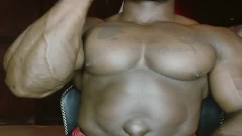 Snapshot of musclegodsammy23 chatting on 16, 7, 2026 musclegod23 online show from 16, 7, 2026