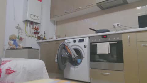 MusclesQueen online show from 14, 1, 2025