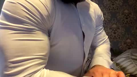 Snapshot of muscularjuggler chatting on 23, 9, 2025 muscularjuggler online show from 23, 9, 2025