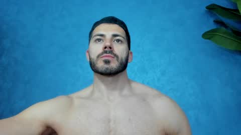 Snapshot of muscularmaster chatting on 21, 4, 2026 muscularmaster onlyfans online show from 21, 4, 2026