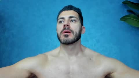 Snapshot of muscularmaster chatting on 24, 4, 2026 muscularmaster onlyfans online show from 24, 4, 2026