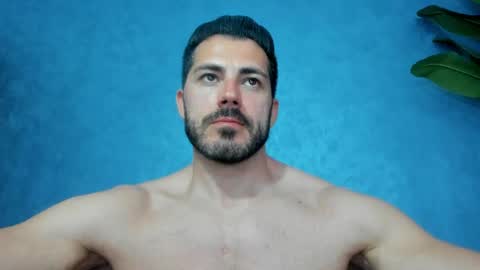 Snapshot of muscularmaster chatting on 27, 4, 2026 muscularmaster onlyfans online show from 27, 4, 2026