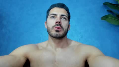Snapshot of muscularmaster chatting on 5, 5, 2026 muscularmaster onlyfans online show from 5, 5, 2026