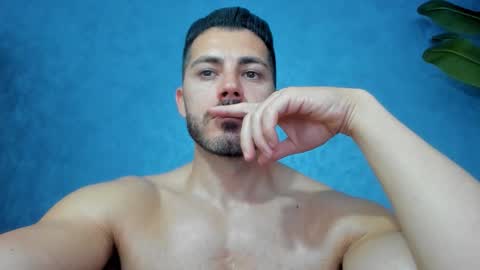 Snapshot of muscularmaster chatting on 13, 5, 2026 muscularmaster onlyfans online show from 13, 5, 2026