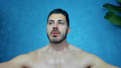 Snapshot of muscularmaster chatting on 20, 5, 2026 muscularmaster onlyfans online show from 20, 5, 2026