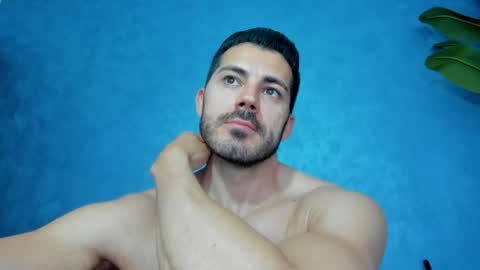 Snapshot of muscularmaster chatting on 23, 5, 2026 muscularmaster onlyfans online show from 23, 5, 2026