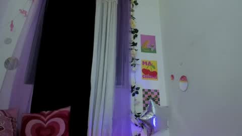 Snapshot of muse_golden chatting on 29, 5, 2026 muse_golden online show from 29, 5, 2026