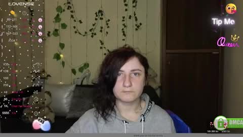 Snapshot of muse_kitty_jenia chatting on 19, 4, 2026 Jenya online show from 19, 4, 2026