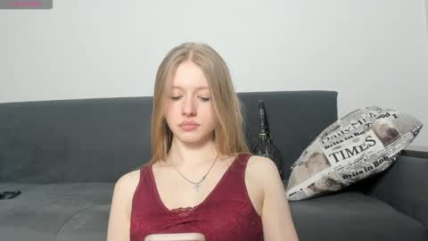 Snapshot of muse_mi chatting on 1, 3, 2026 Mia online show from 1, 3, 2026