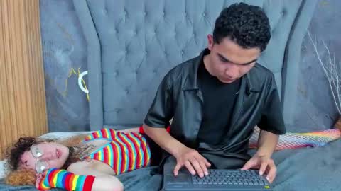 muss_shadw_couple online show from 26, 3, 2026