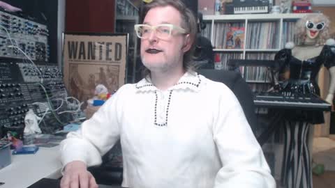 Snapshot of muziknerd chatting on 30, 5, 2026 Muziknerd online show from 30, 5, 2026