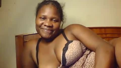 Snapshot of mwekas568403 chatting on 15, 10, 2025 mwekas568403 online show from 15, 10, 2025