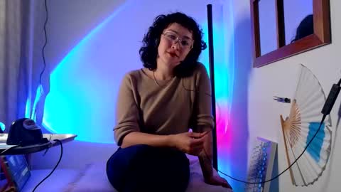 Mx. Anouk Divine online show from 8, 3, 2026