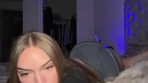 mxrissaof3 online show from 20, 10, 2025