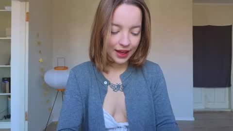  MIA  I will be here Monday Wednesday Thursday Saturday online show from 27, 11, 2025