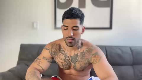 Myke esthetic online show from 15, 1, 2025