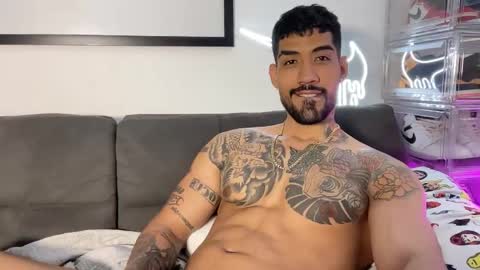 Myke esthetic online show from 18, 9, 2025