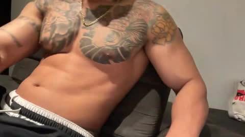 Myke esthetic online show from 17, 10, 2025