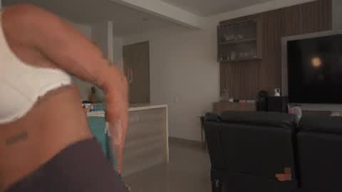 jacke BUNNY online show from 12, 4, 2026