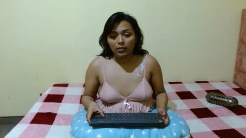 Snapshot of mylu_m chatting on 30, 11, 2025 mylu_m online show from 30, 11, 2025