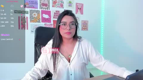 Snapshot of mypretty_isabella chatting on 12, 7, 2026 Bella online show from 12, 7, 2026