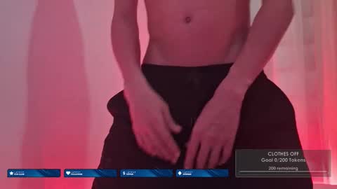 Snapshot of myskinny18 chatting on 11, 10, 2025 ThiagoFirst Time online show from 11, 10, 2025