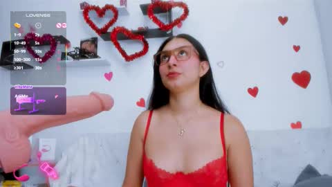 Snapshot of mystery_couple0 chatting on 3, 3, 2026 Mystery couple online show from 3, 3, 2026