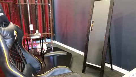 mystery_mary online show from 5, 11, 2025