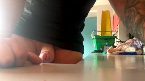 n0facen0case1 online show from 10, 9, 2025