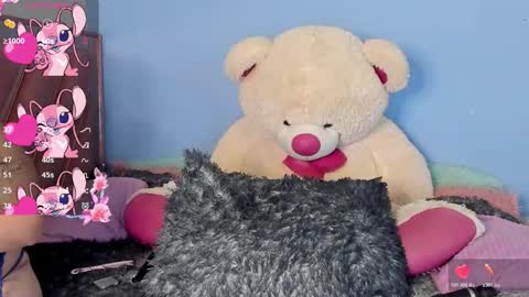 Snapshot of n_tiana chatting on 4, 2, 2026 Tiana online show from 4, 2, 2026