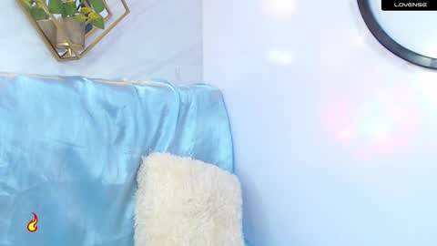 naamah_b online show from 11, 2, 2025