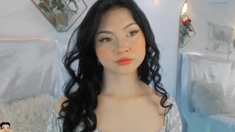 naamah_b online show from 9, 9, 2025