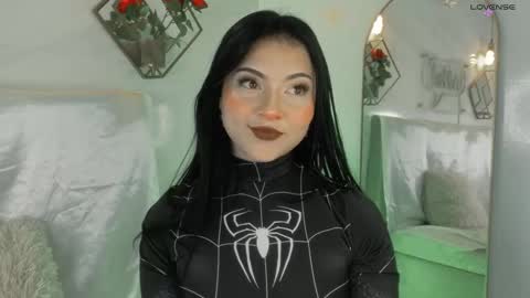 naamah_b online show from 30, 10, 2025